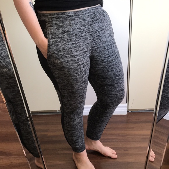 LAST CHANCE✨ Grey sweatpants - Picture 3 of 6